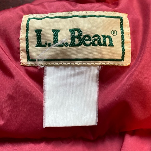 Vintage L.L. Bean Packable Goose Down Puffer Vest: Size Small - Picture 8 of 9